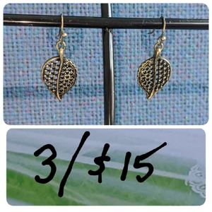 ✨Brass Leaf Earrings